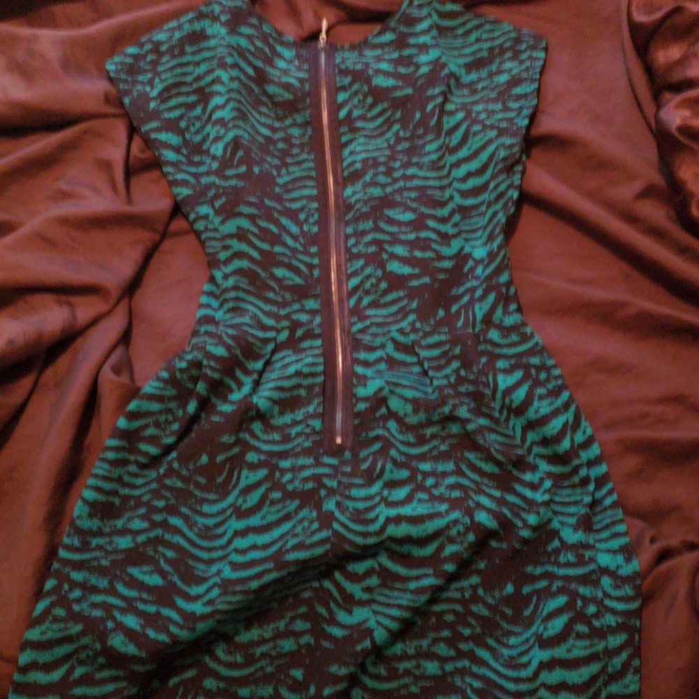 Cocktail Dress - Picture 3 of 3